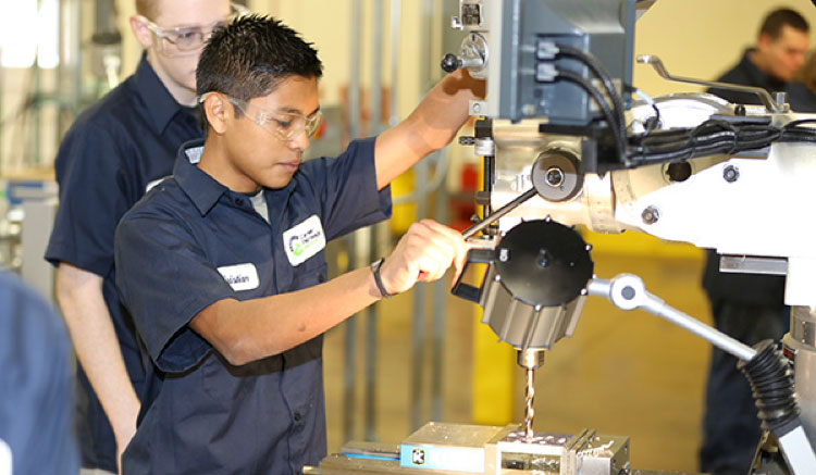 Why Students Don’t Work in Manufacturing Anymore, Industry Today