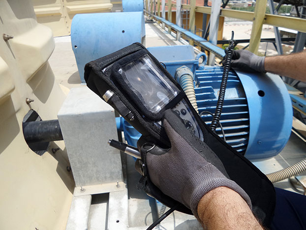 Fig 01 Handheld Logger, Industry Today