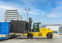 hyster power heavy duty material handling operation
