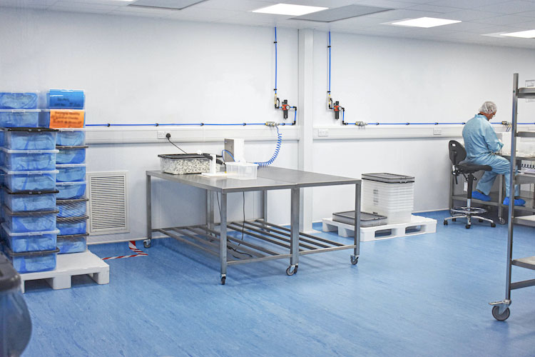 BioPure clean room with Teknomek Mobile work benches for easy clean access