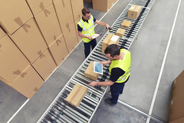 Advanced technologies allow warehouse employees to gain stronger insights into the supply chain.