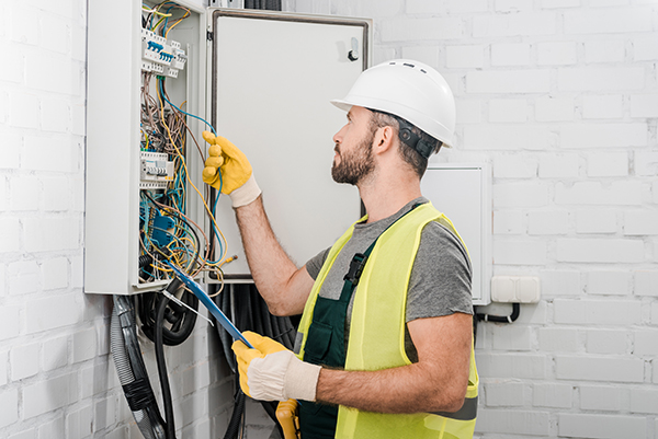hiring professional electrical services