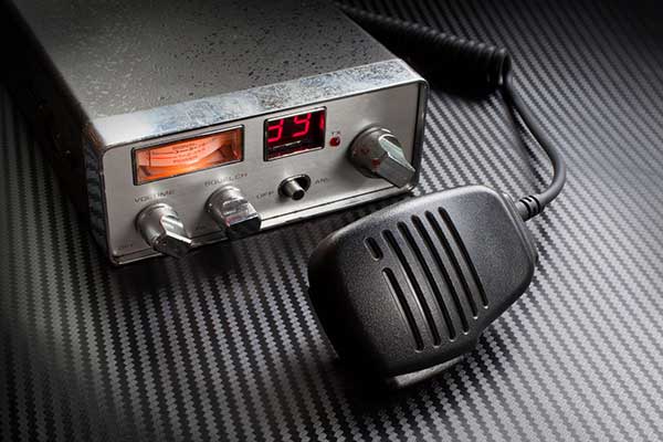 5 Reasons a CB Radio is Lifesaving