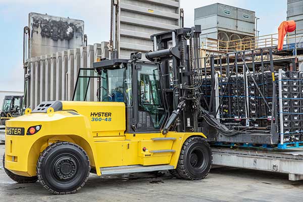 hyster lithiom ion lift truck