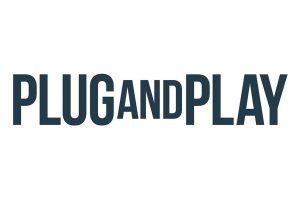 plug and play logo blue