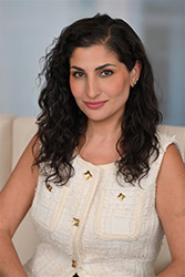 kiana mostajabian revalize